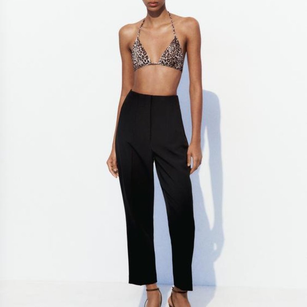 Zara - Popular High Waisted Black Trousers in Large